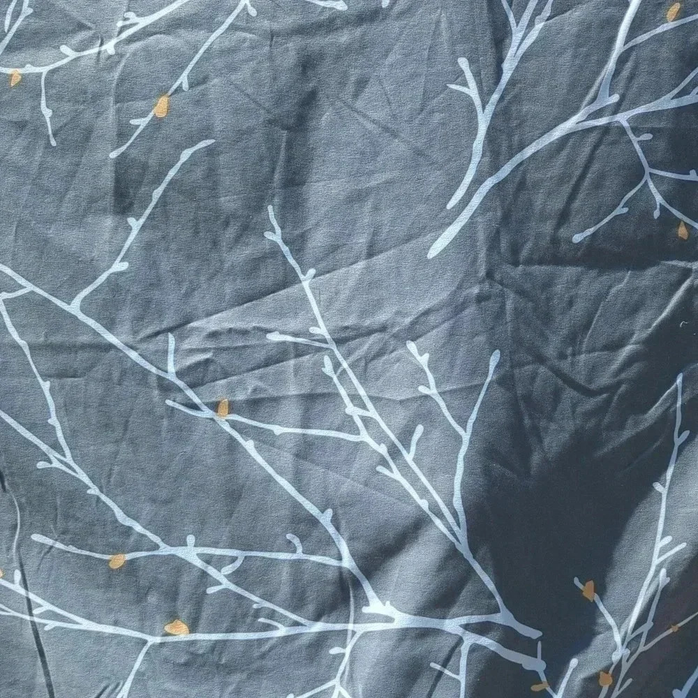 King Duvet Cover and Pillow Cases - Picture 5 of 11